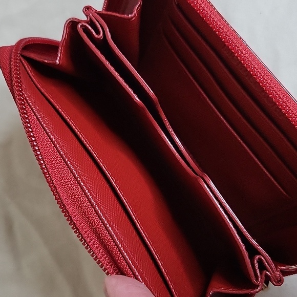 Michael Kors Mini Wallet - Picture 10 of 16